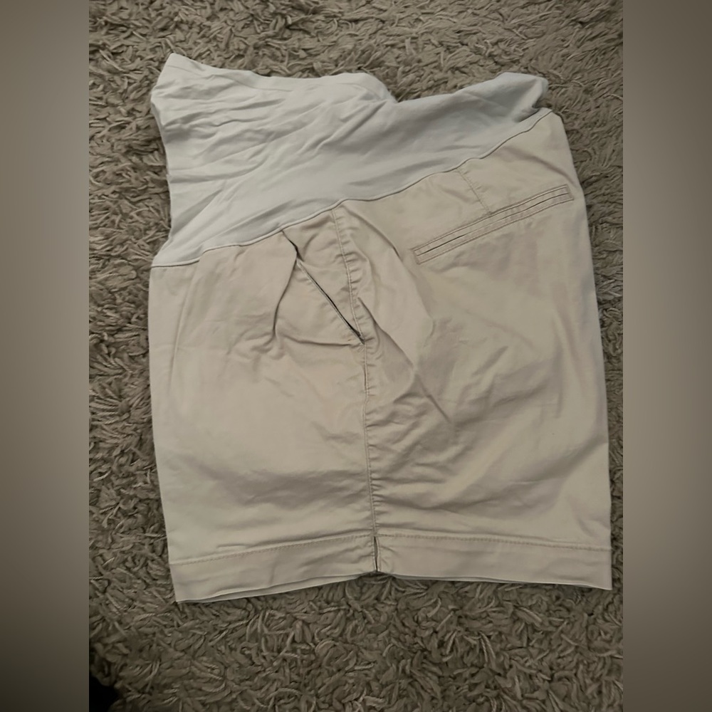 Old Navy Women’s Maternity Shorts with belly band